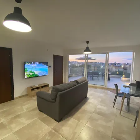 Sailsbury Apartment