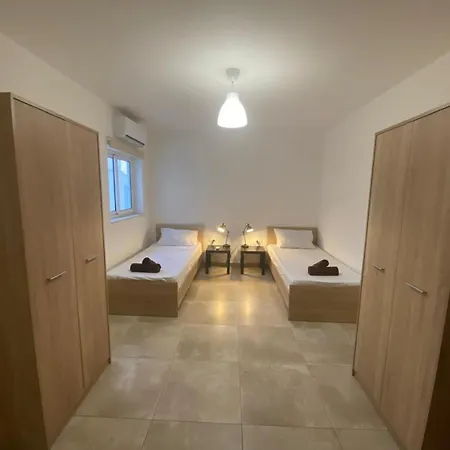 Sailsbury Apartamento Msida