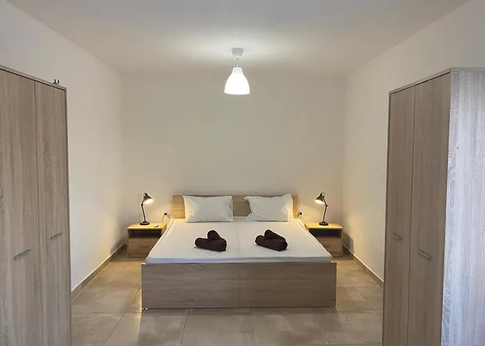 Apartment Sailsbury *